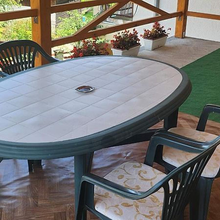 Apartment Sajra Kulen Vakuf Kültér fotó