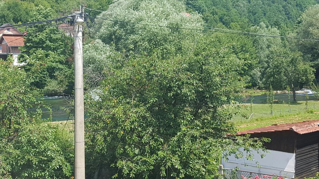 Apartment Sajra Kulen Vakuf Kültér fotó