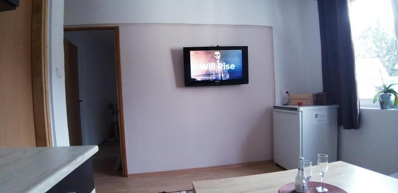 Apartment Sajra Kulen Vakuf Kültér fotó