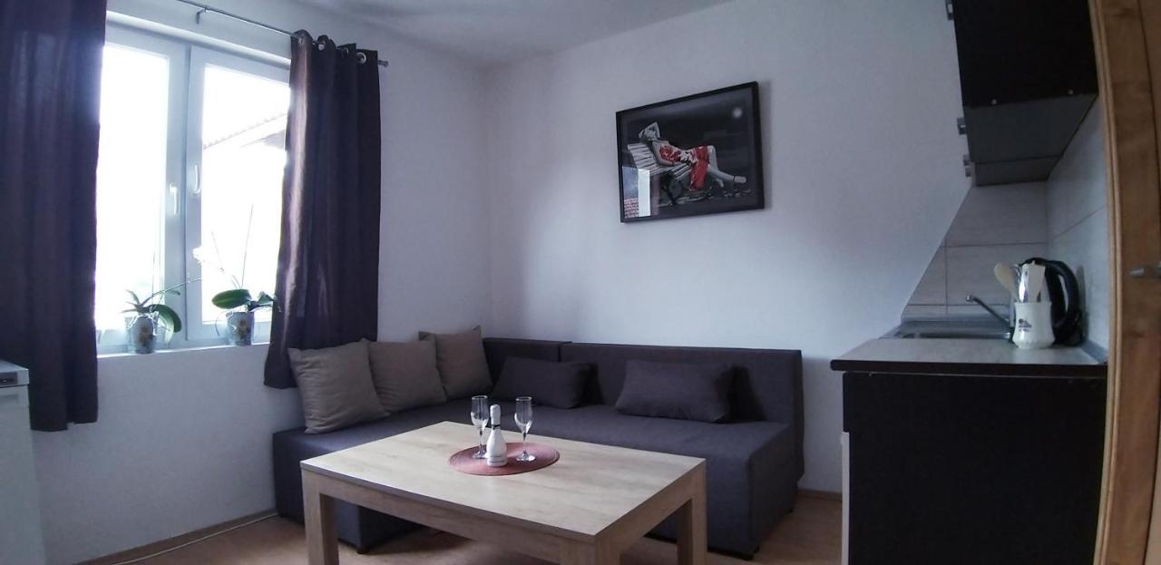 Apartment Sajra Kulen Vakuf Kültér fotó