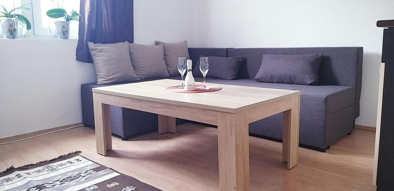 Apartment Sajra Kulen Vakuf Kültér fotó