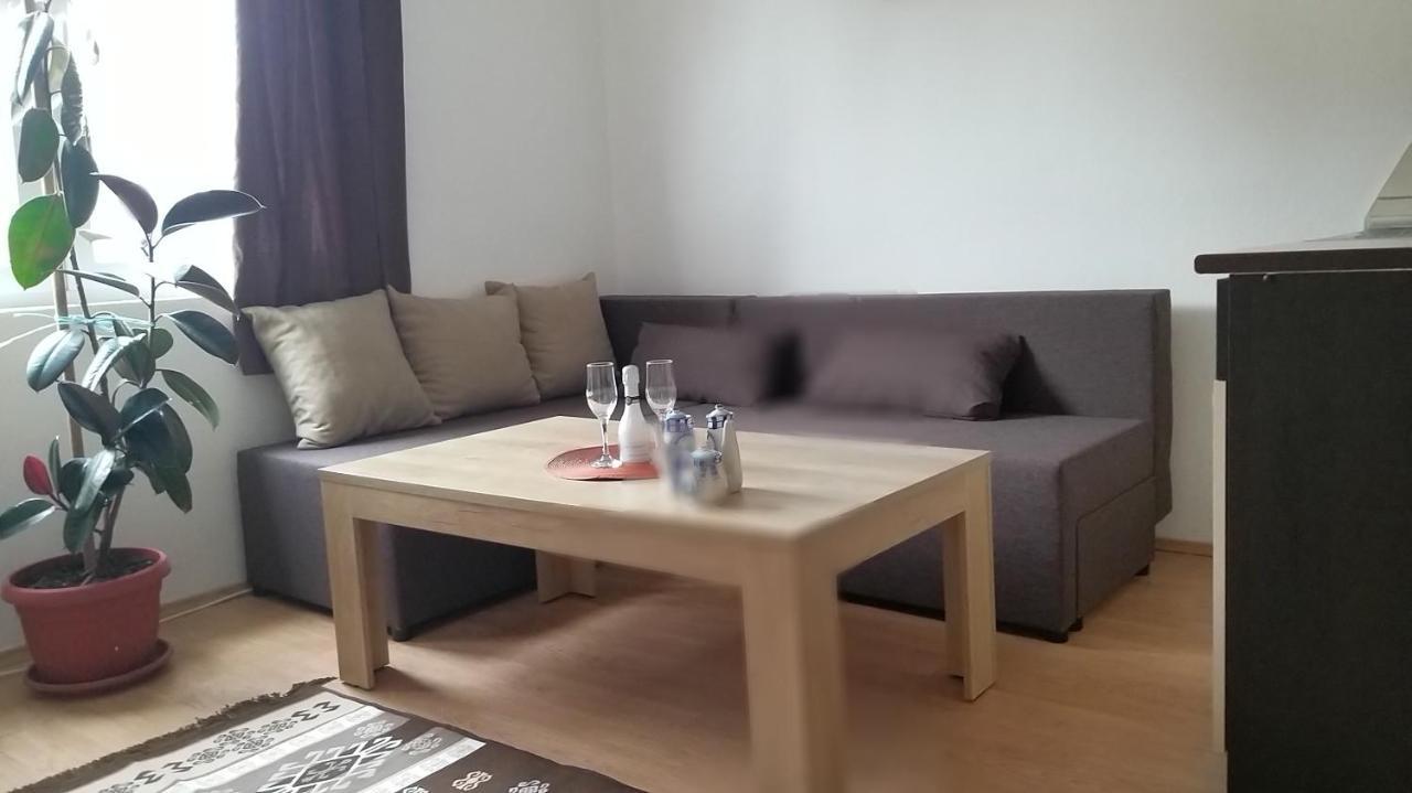 Apartment Sajra Kulen Vakuf Kültér fotó