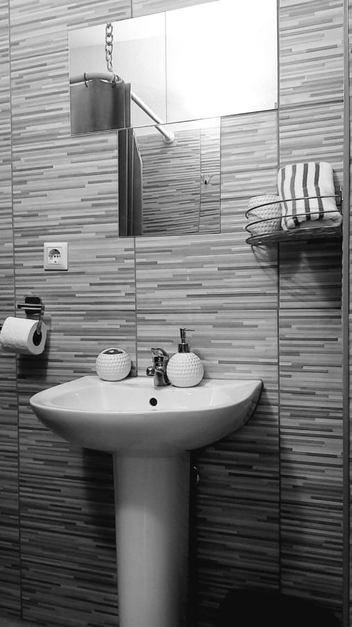 Apartment Sajra Kulen Vakuf Kültér fotó